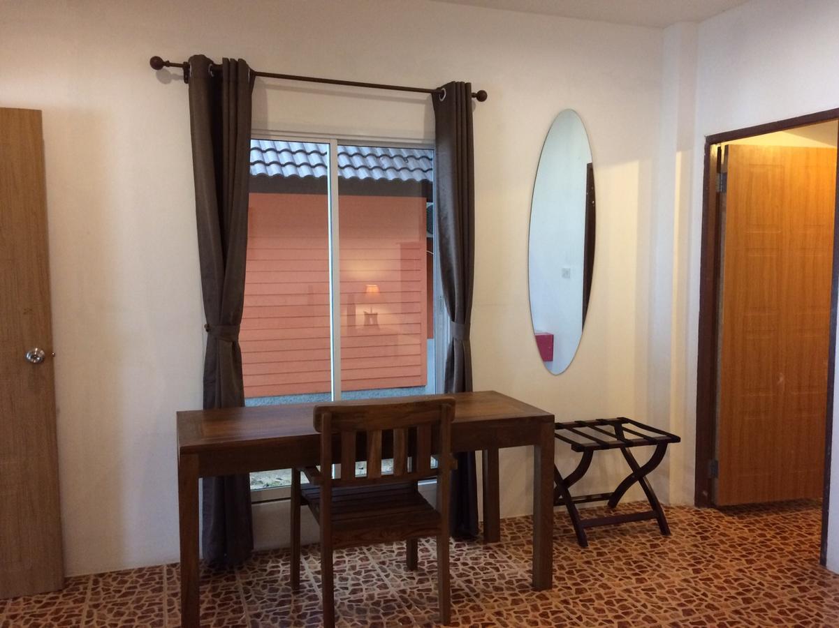 Paradise Beachfront Bungalows Koh Kradan Bagian luar foto
